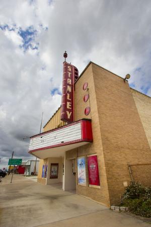 Stanley Theater - Luling, TX